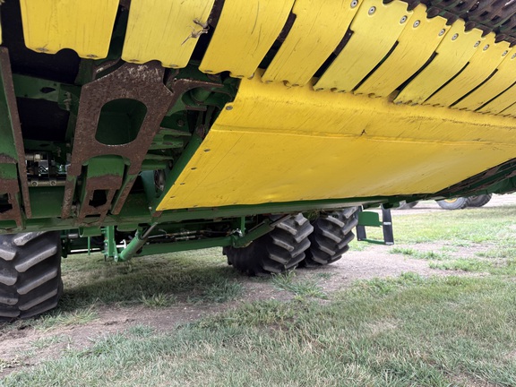 2019 John Deere 745FD Header Combine