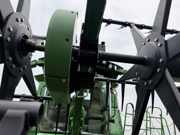 2019 John Deere 745FD Header Combine