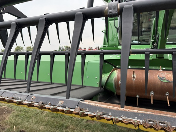 2019 John Deere 745FD Header Combine