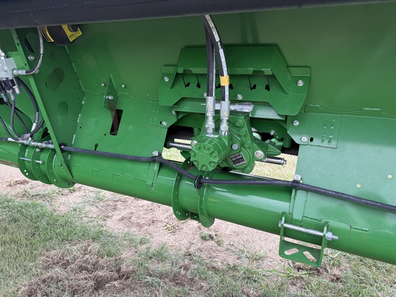 2019 John Deere 745FD Header Combine