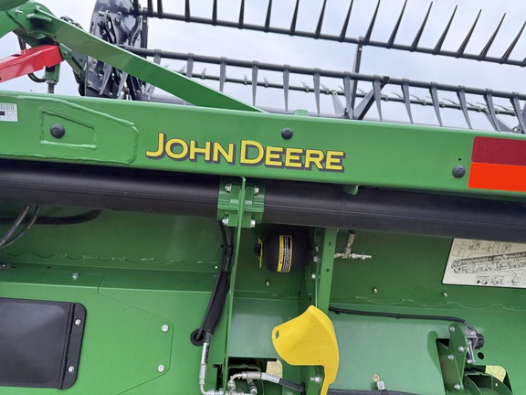 2019 John Deere 745FD Header Combine