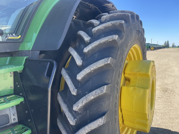 2024 John Deere 8R 370 Tractor