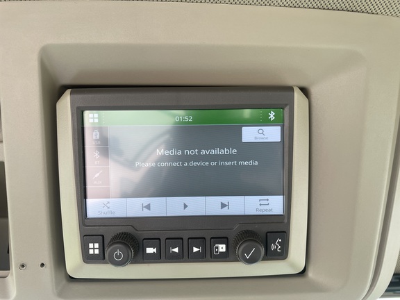 2024 John Deere 8R 370 Tractor