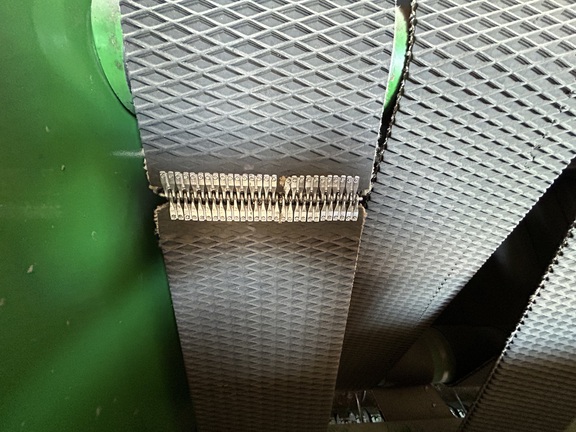 2022 John Deere 560M Baler/Round