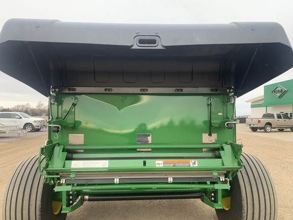 2022 John Deere 560M Baler/Round