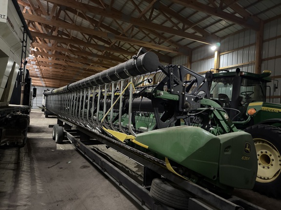 2011 John Deere 635F Header Combine