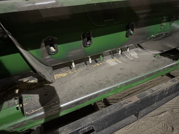 2011 John Deere 635F Header Combine