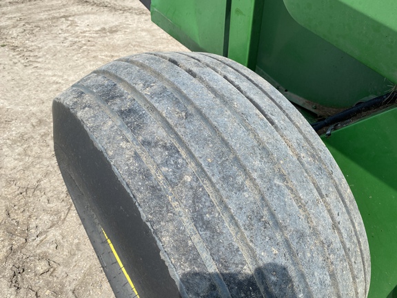 2019 John Deere 560R Baler/Round