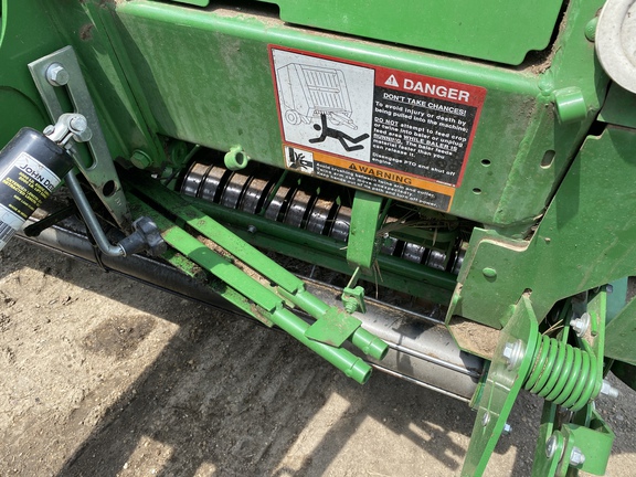 2019 John Deere 560R Baler/Round