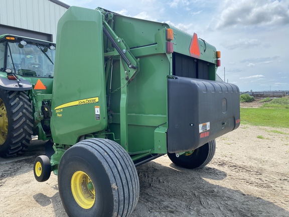 2019 John Deere 560R Baler/Round