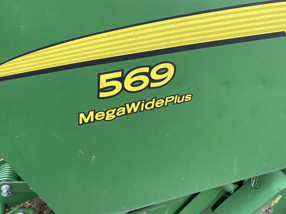 2015 John Deere 569 Baler/Round