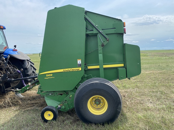 2015 John Deere 569 Baler/Round