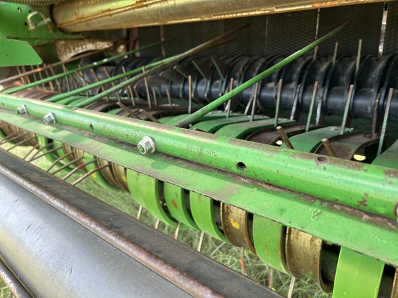 2015 John Deere 569 Baler/Round
