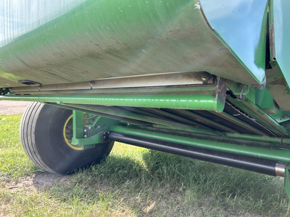 2015 John Deere 569 Baler/Round