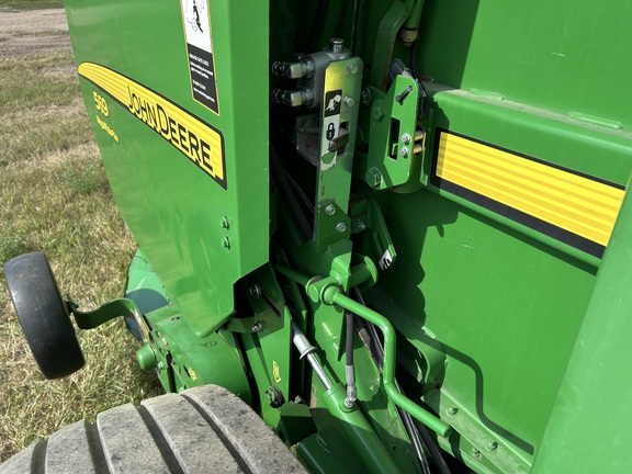 2015 John Deere 569 Baler/Round