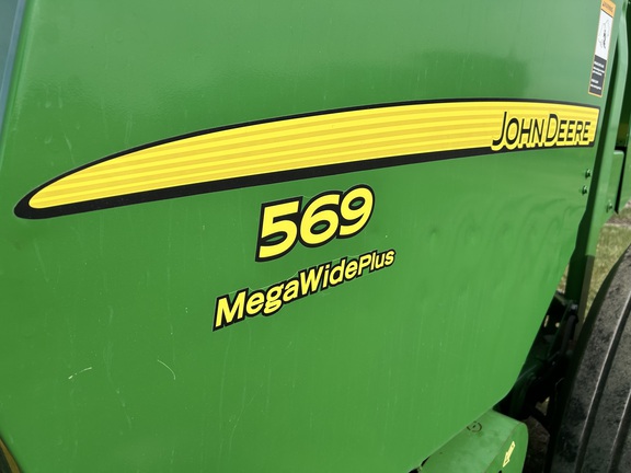 2015 John Deere 569 Baler/Round