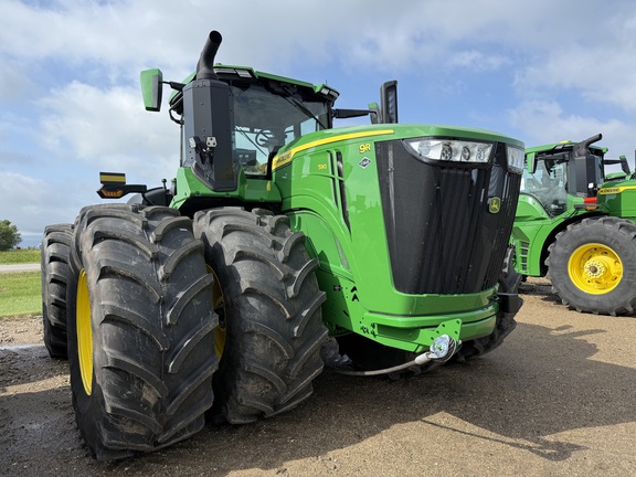 2025 John Deere 9R 590 Tractor 4WD