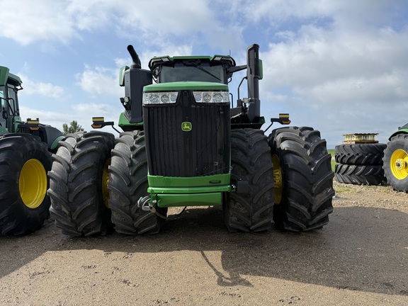 2025 John Deere 9R 590 Tractor 4WD