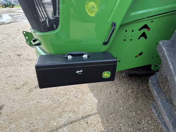 2025 John Deere 9R 590 Tractor 4WD