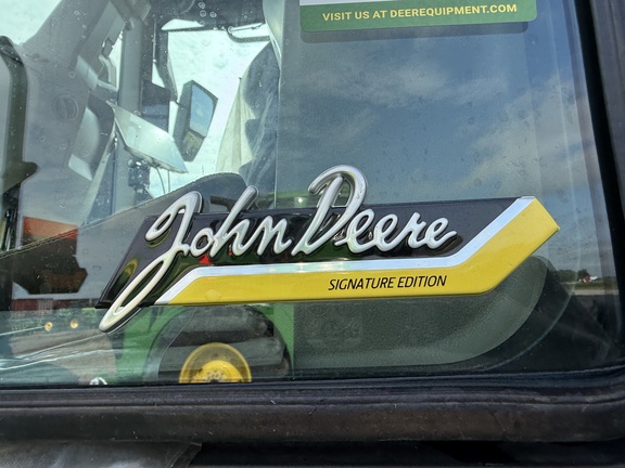 2025 John Deere 9R 590 Tractor 4WD