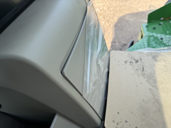 2025 John Deere 9R 590 Tractor 4WD