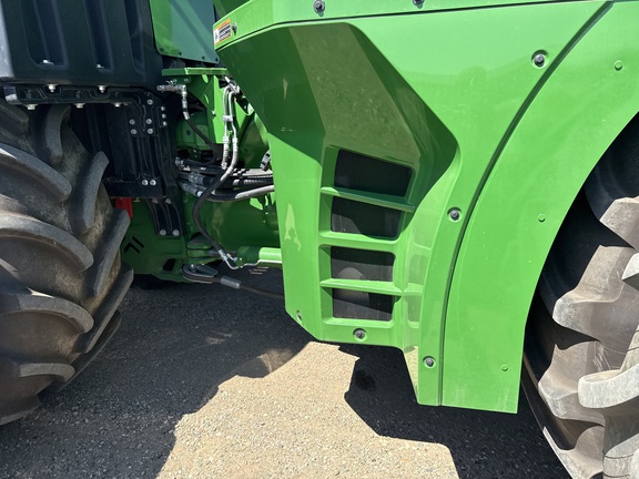 2025 John Deere 9R 590 Tractor 4WD