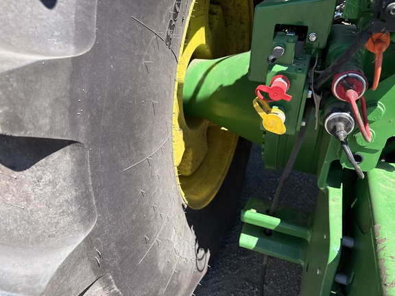 2025 John Deere 9R 590 Tractor 4WD