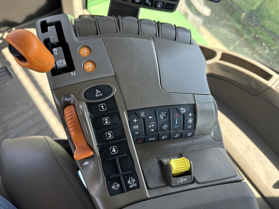 2025 John Deere 9R 590 Tractor 4WD