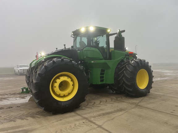 2025 John Deere 9R 590 Tractor 4WD