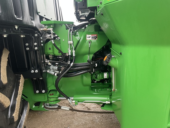 2025 John Deere 9R 590 Tractor 4WD
