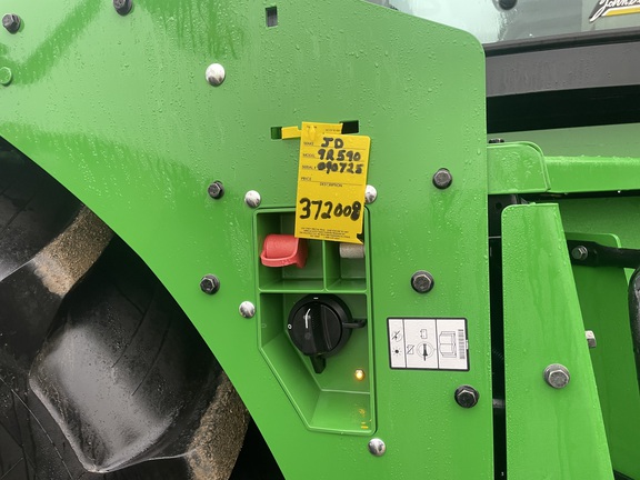 2025 John Deere 9R 590 Tractor 4WD