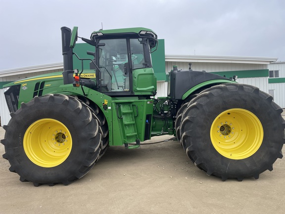 2025 John Deere 9R 540 Tractor 4WD