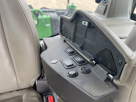 2025 John Deere 9R 540 Tractor 4WD