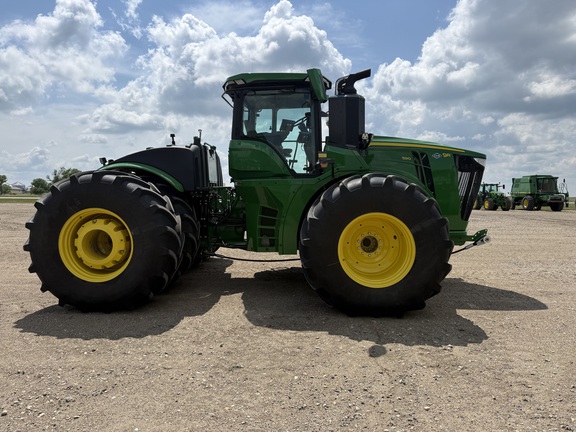 2025 John Deere 9R 590 Tractor 4WD