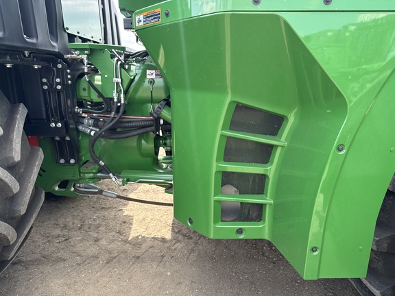 2025 John Deere 9R 590 Tractor 4WD