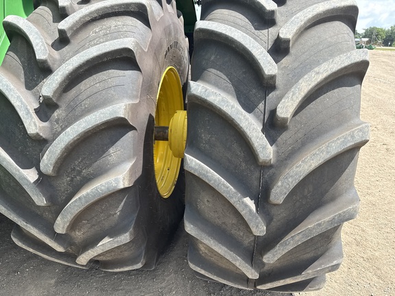 2025 John Deere 9R 590 Tractor 4WD