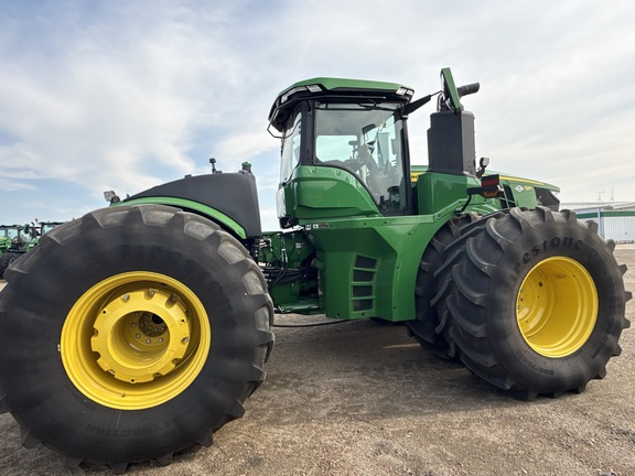 2025 John Deere 9R 590 Tractor 4WD