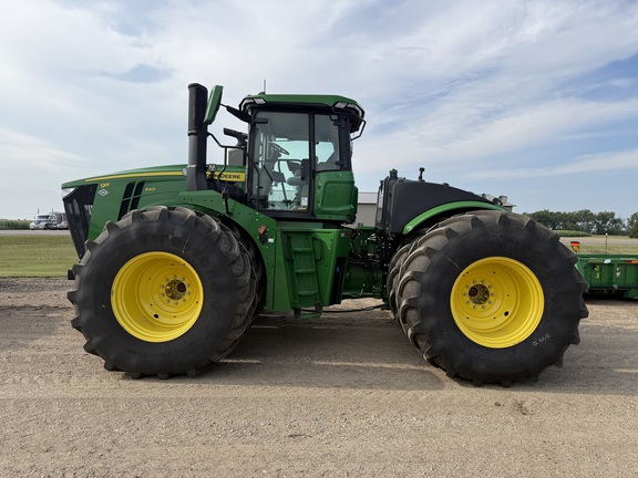 2025 John Deere 9R 540 Tractor 4WD