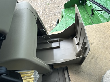 2025 John Deere 9R 590 Tractor 4WD