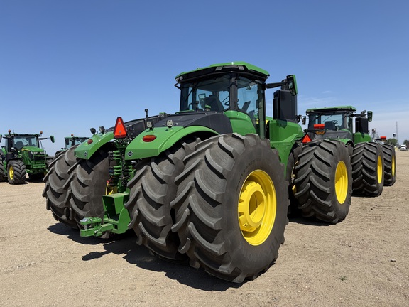 2025 John Deere 9R 590 Tractor 4WD
