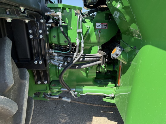 2025 John Deere 9R 590 Tractor 4WD