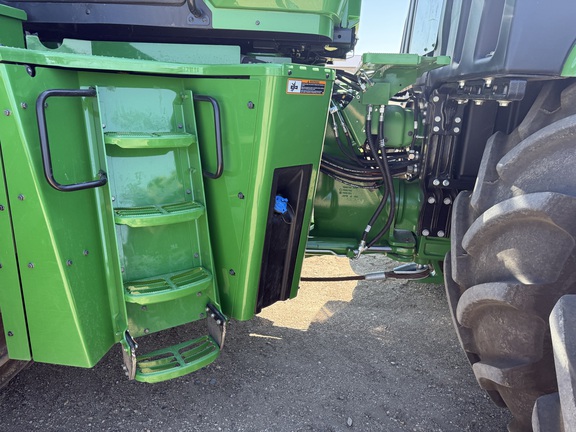 2025 John Deere 9R 590 Tractor 4WD