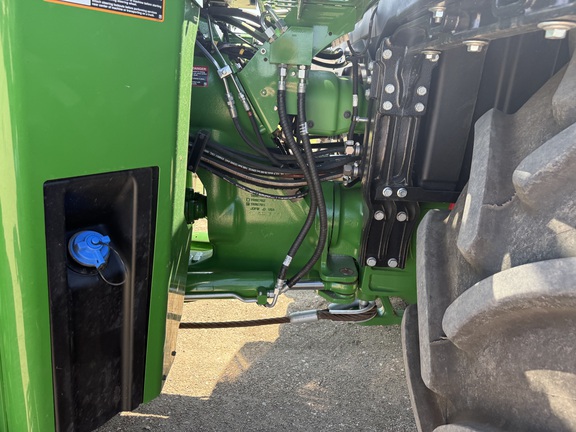 2025 John Deere 9R 590 Tractor 4WD