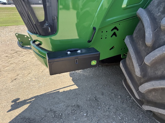 2025 John Deere 9R 590 Tractor 4WD