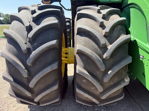 2025 John Deere 9R 590 Tractor 4WD