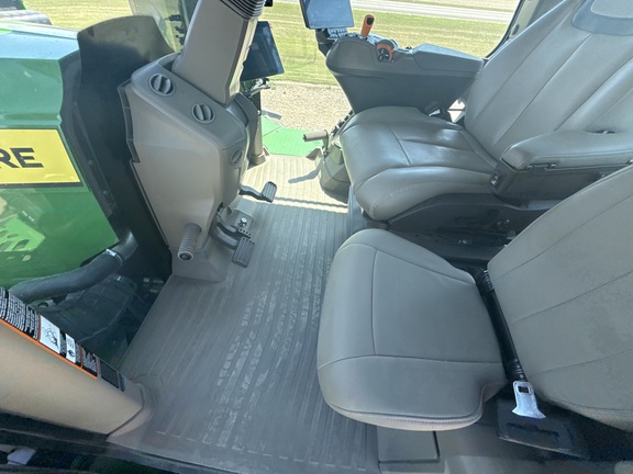 2025 John Deere 9R 590 Tractor 4WD