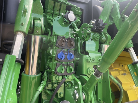 2023 John Deere 6R 165 Tractor