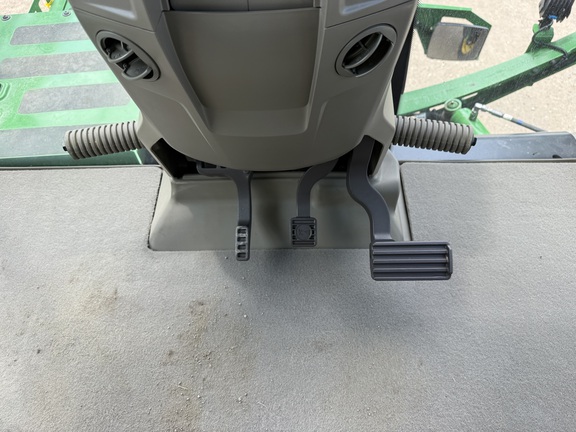 2025 John Deere 616R Sprayer/High Clearance