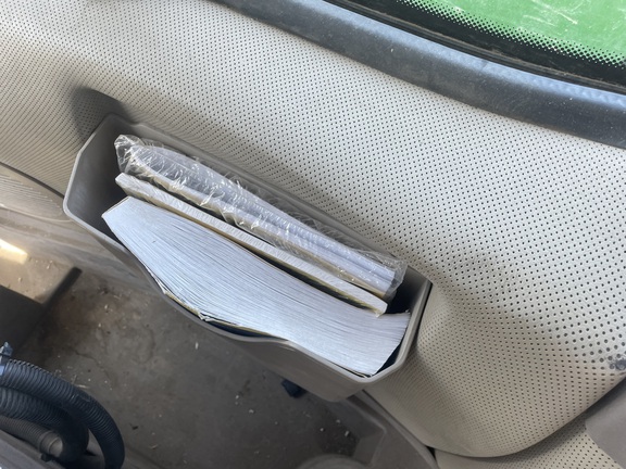 2021 John Deere 9470R Tractor 4WD