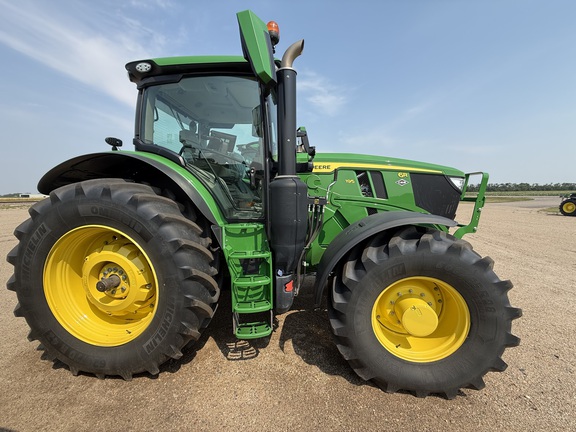 2025 John Deere 6R 195 Tractor